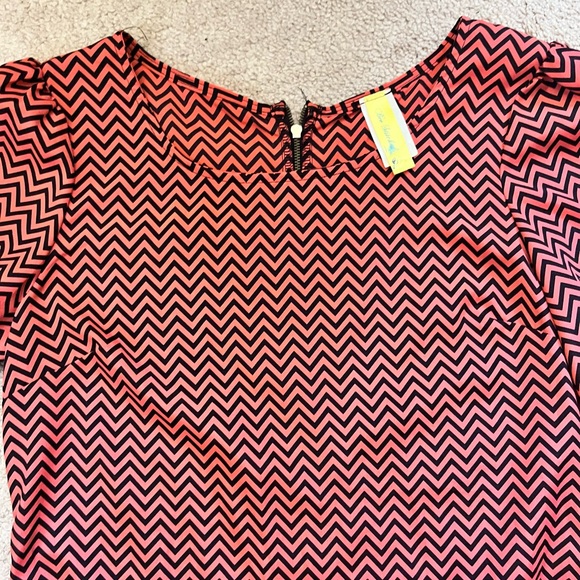 Bee Stitched Blouse - Picture 5 of 9